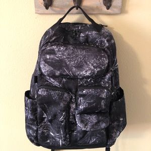LULULEMON CRUISER BACKPACK in special edition camo